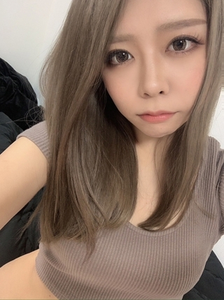 erina-2184555