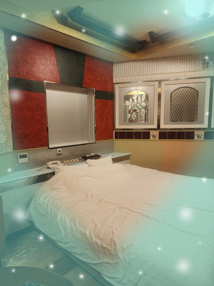 26-10-04-21-14-19-198_deco.jpg